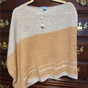 Elegant Color Block cashmere Poncho - Light Gray and Tan nwt